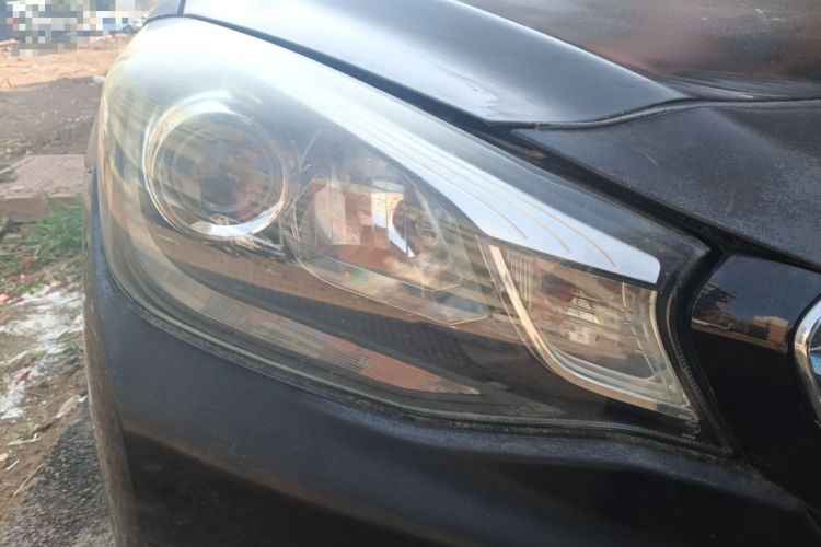 Used Soueast V5 Lingzhi 2015 Plus 1.5L Manual ZhiZun Version Right Front Headlight