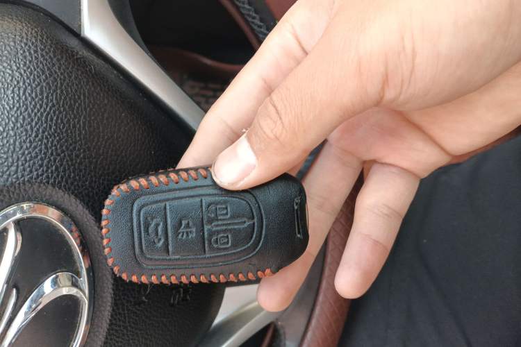 Used Soueast V5 Lingzhi 2015 Plus 1.5L Manual ZhiZun Version Vehicle Key