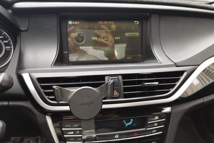 Used Soueast V5 Lingzhi 2015 Plus 1.5L Manual Smart Edition Audio And AC Panel
