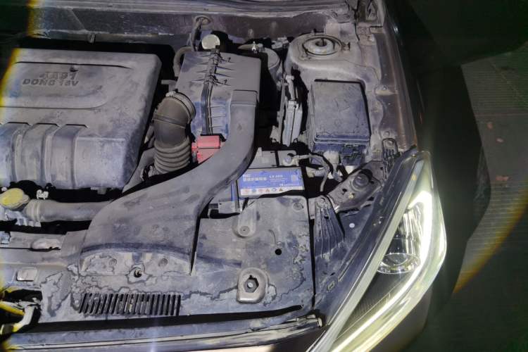 Used Soueast V5 Lingzhi 2015 Plus 1.5L Manual Smart Edition Engine Bay Left