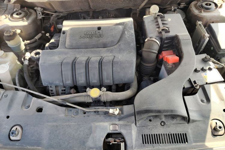 Used Soueast V5 Lingzhi 2015 Plus 1.5L Manual Smart Edition Engine Bay