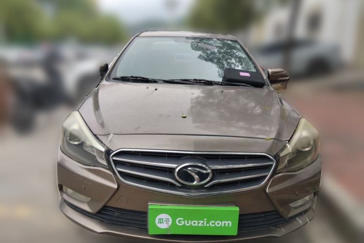 Used Soueast V5 Lingzhi 2015 Plus 1.5L Manual ZhiZun Version Front
