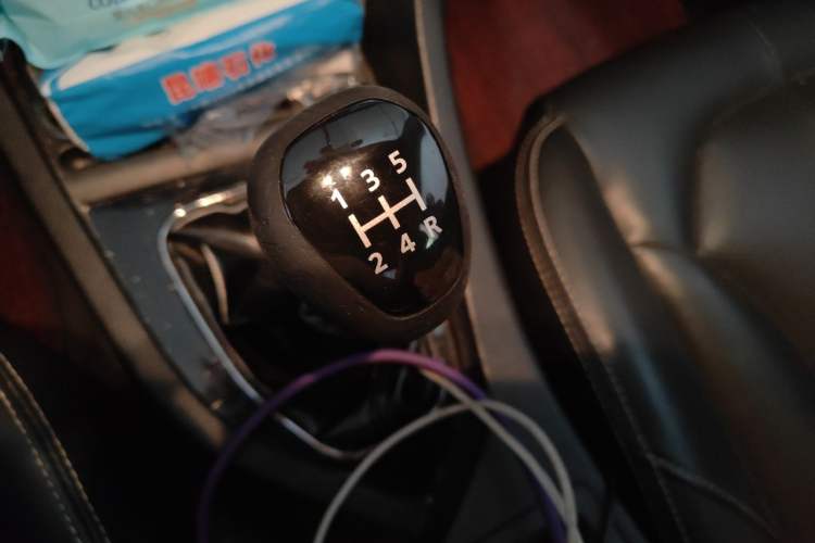 Used Soueast V5 Lingzhi 2015 Plus 1.5L Manual Smart Edition Gear Lever