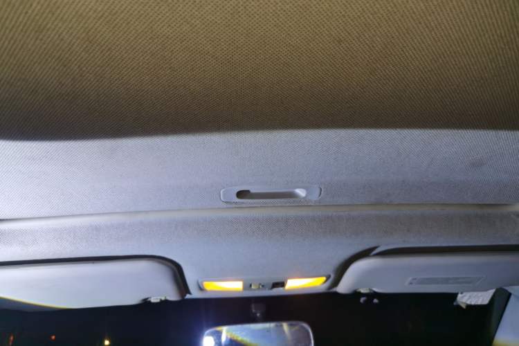 Used Soueast V5 Lingzhi 2015 Plus 1.5L Manual Smart Edition Headliner