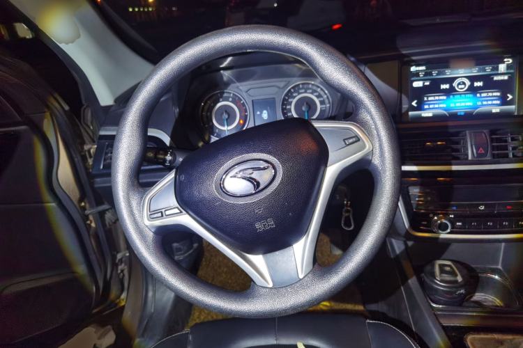 Used Soueast V5 Lingzhi 2015 Plus 1.5L Manual Smart Edition Steering Wheel