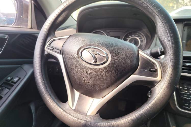 Used Soueast V5 Lingzhi 2015 Plus 1.5L Manual Smart Edition Steering Wheel