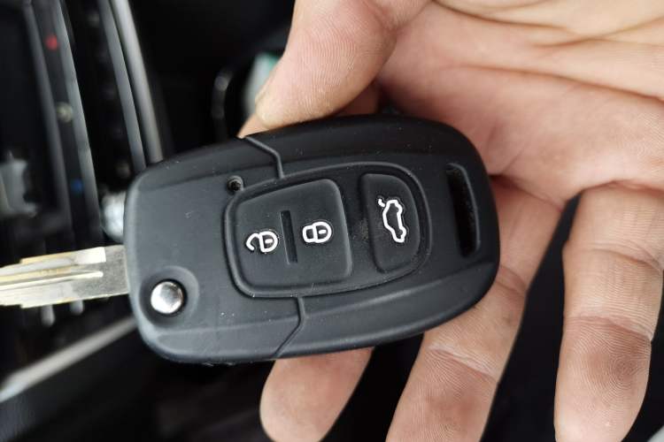 Used Soueast V5 Lingzhi 2015 Plus 1.5L Manual Smart Edition Vehicle Key