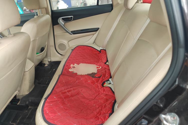 Used Soueast V5 Lingzhi 2015 1.5L Manual Comfort Model Left Rear Seat