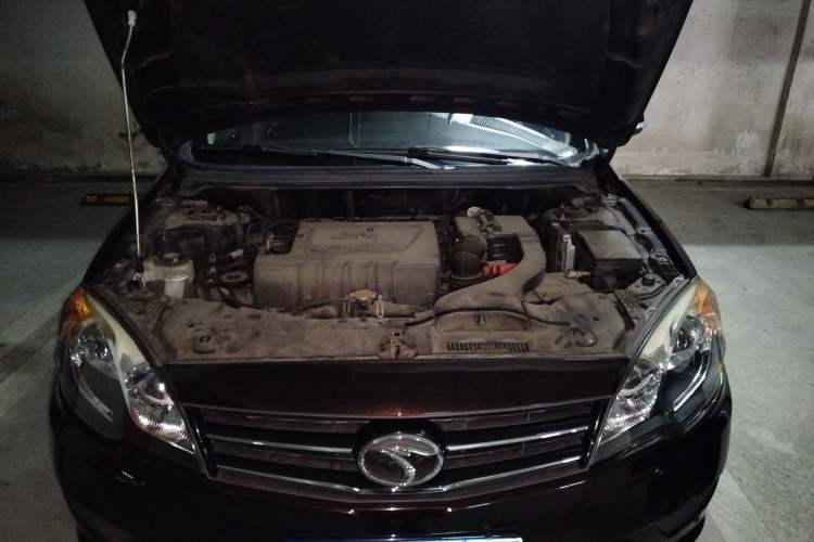 Used Soueast V5 Lingzhi 2015 1.5L Manual Comfort Model Engine Bay