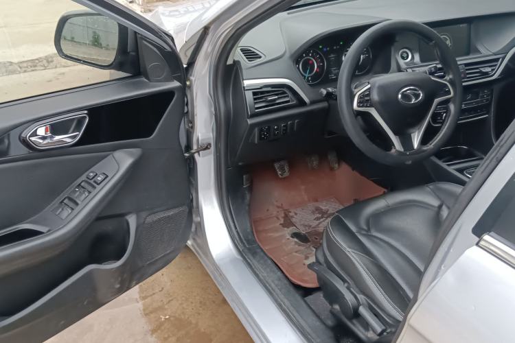 Used Soueast V5 Lingzhi 2015 Plus 1.5L Manual ZhiZun Version Driver Seat