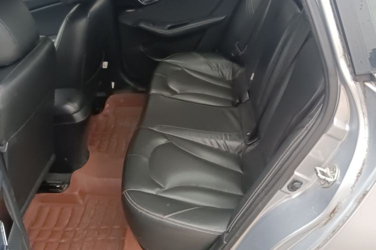 Used Soueast V5 Lingzhi 2015 Plus 1.5L Manual ZhiZun Version Left Rear Seat