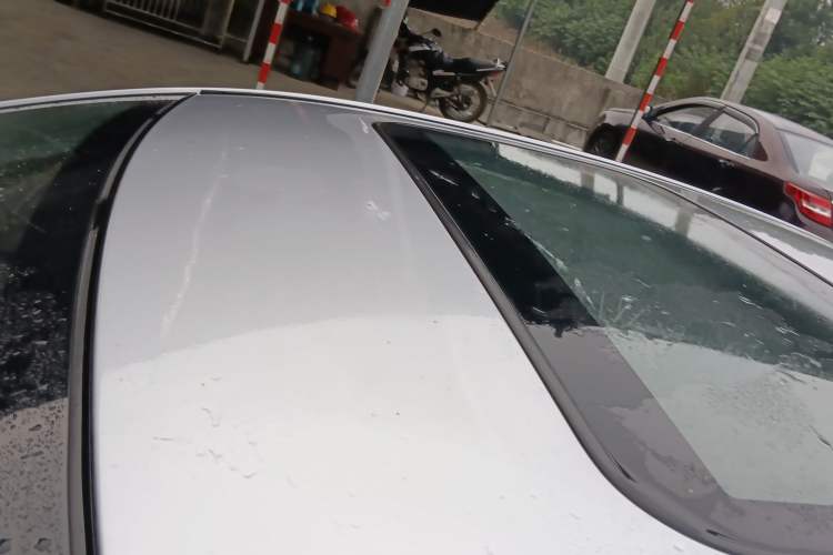 Used Soueast V5 Lingzhi 2015 Plus 1.5L Manual ZhiZun Version Roof