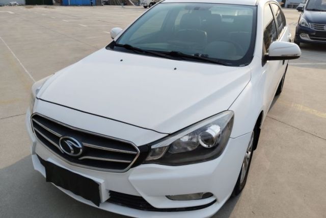 Soueast V5 Lingzhi 2015 Plus 1.5L Manual Smart Edition usata