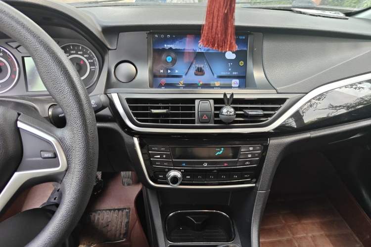 Used Soueast V5 Lingzhi 2015 Plus 1.5L Manual Smart Edition Audio And AC Panel