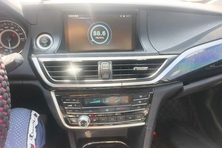 Used Soueast V5 Lingzhi 2015 Plus 1.5L Manual ZhiZun Version Audio And AC Panel