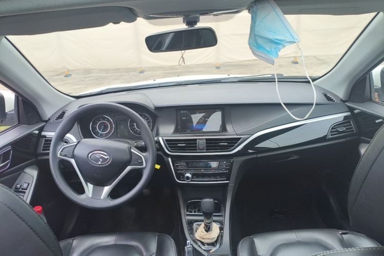 Used Soueast V5 Lingzhi 2015 Plus 1.5L Manual Smart Edition Center Console