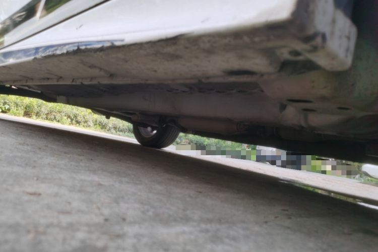 Used Soueast V5 Lingzhi 2015 1.5L Manual Jazz Edition Chassis Front Right