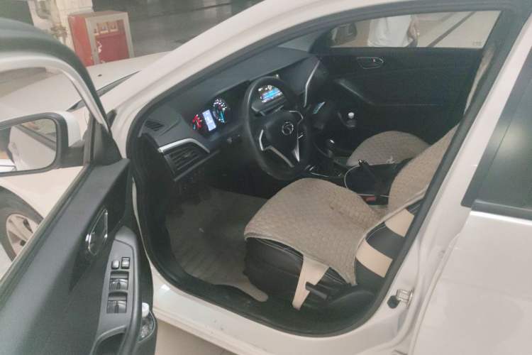 Used Soueast V5 Lingzhi 2015 Plus 1.5L Manual Smart Edition Driver Seat