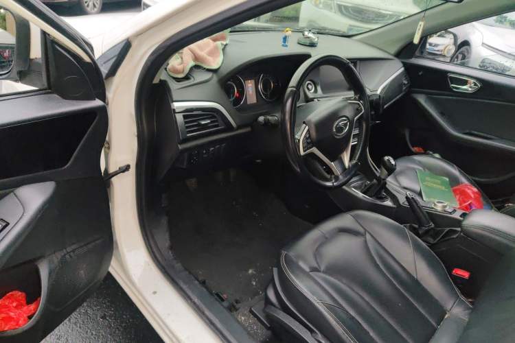 Used Soueast V5 Lingzhi 2015 Plus 1.5L Manual ZhiZun Version Driver Seat