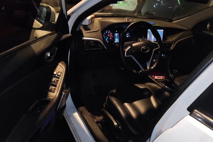 Used Soueast V5 Lingzhi 2015 Plus 1.5L Manual ZhiZun Version Driver Seat