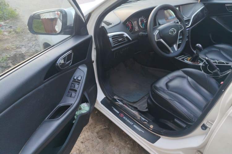 Used Soueast V5 Lingzhi 2015 Plus 1.5L Manual Smart Edition Driver Seat