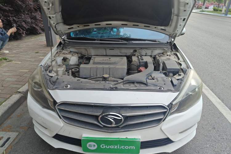 Used Soueast V5 Lingzhi 2015 Plus 1.5L Manual Smart Edition Engine Bay