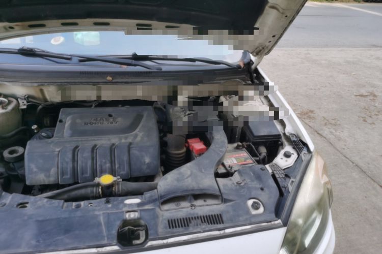 Used Soueast V5 Lingzhi 2015 1.5L Manual Jazz Edition Engine Bay Left