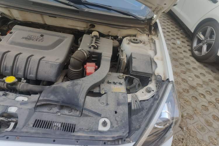 Used Soueast V5 Lingzhi 2015 Plus 1.5L Manual Smart Edition Engine Bay Left