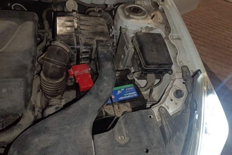 Used Soueast V5 Lingzhi 2015 Plus 1.5L Manual Smart Edition Engine Bay Left