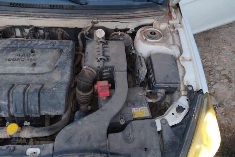 Used Soueast V5 Lingzhi 2015 Plus 1.5L Manual Smart Edition Engine Bay Left