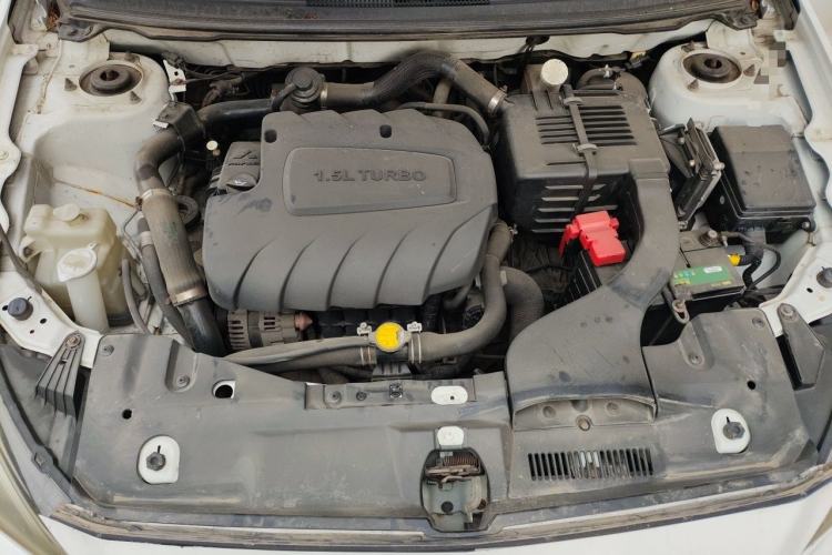 Used Soueast V5 Lingzhi 2015 Plus 1.5T CVT Intelligent Control Version Engine Bay