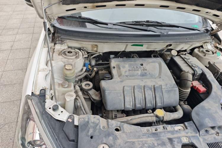 Used Soueast V5 Lingzhi 2015 Plus 1.5L Manual Jazz Model Engine Bay Right