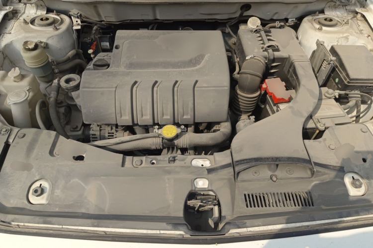 Used Soueast V5 Lingzhi 2015 Plus 1.5L Manual Smart Edition Engine Bay