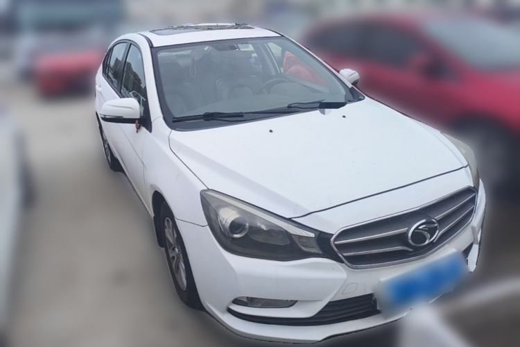 Used Soueast V5 Lingzhi 2015 Plus 1.5L Manual Smart Edition Front Right 45 Deg