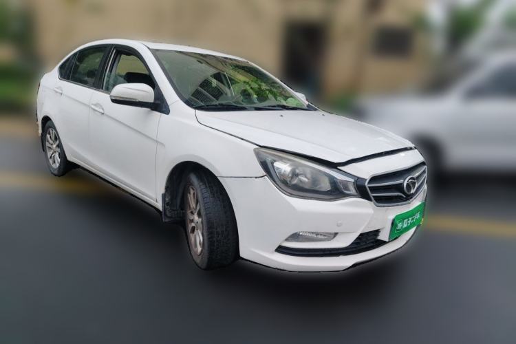Used Soueast V5 Lingzhi 2015 Plus 1.5L Manual ZhiZun Version Front Right 45 Deg
