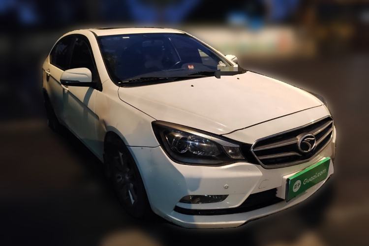 Used Soueast V5 Lingzhi 2015 Plus 1.5L Manual ZhiZun Version Front Right 45 Deg
