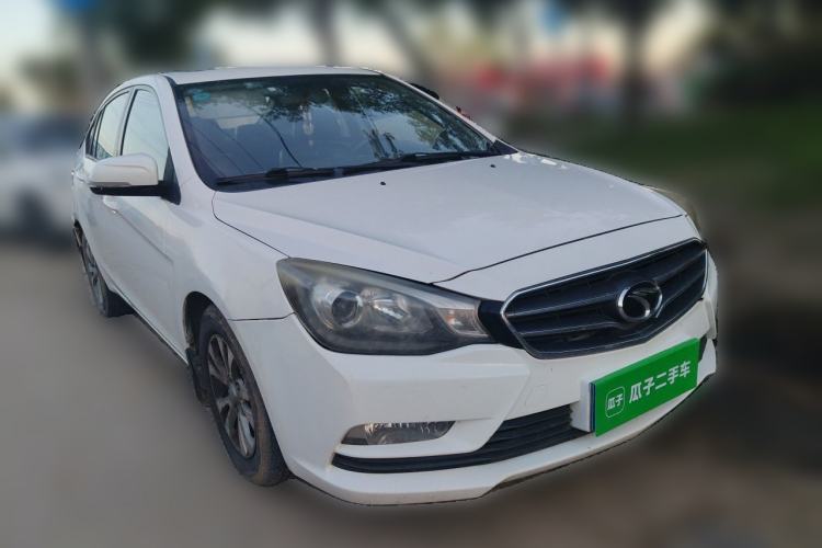 Used Soueast V5 Lingzhi 2015 Plus 1.5L Manual Smart Edition Front Right 45 Deg