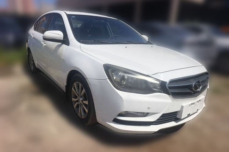 Used Soueast V5 Lingzhi 2015 Plus 1.5L Manual ZhiZun Version Front Right 45 Deg