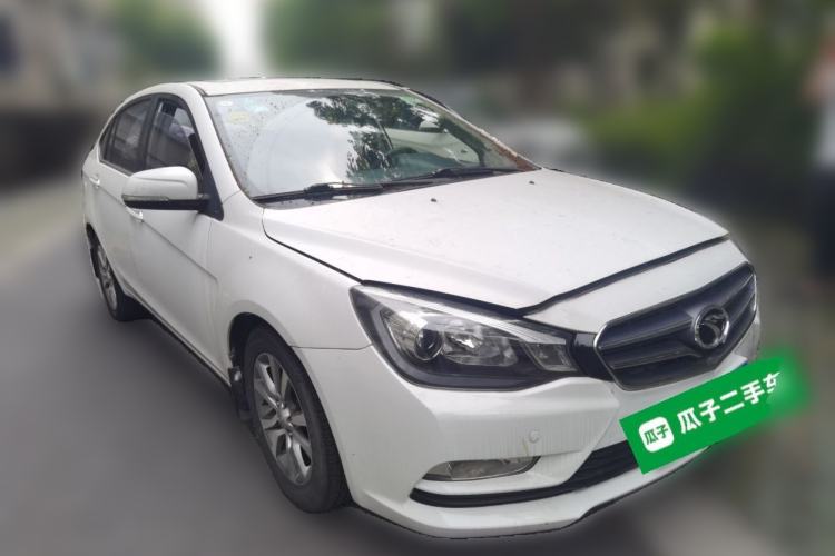 Used Soueast V5 Lingzhi 2015 Plus 1.5L Manual ZhiZun Version Front Right 45 Deg