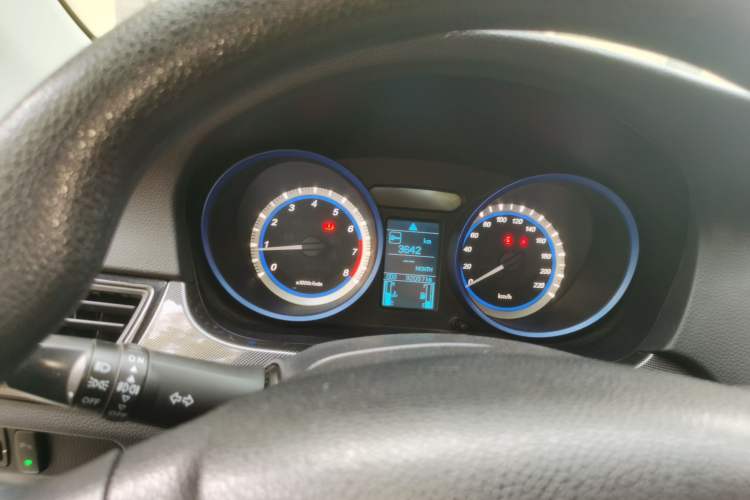 Used Soueast V5 Lingzhi 2015 1.5L Manual Jazz Edition Instrument Cluster