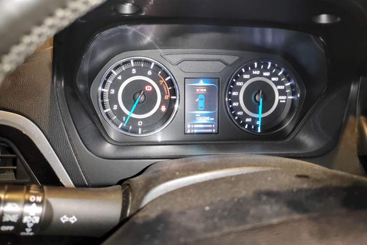 Used Soueast V5 Lingzhi 2015 Plus 1.5L Manual ZhiZun Version Instrument Cluster