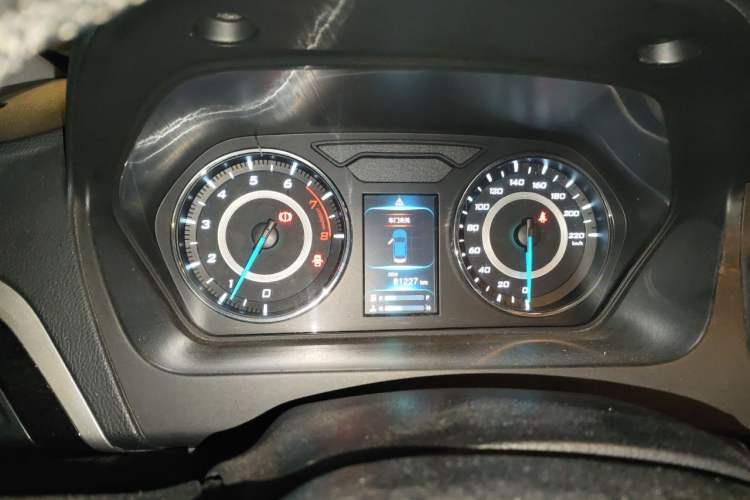 Used Soueast V5 Lingzhi 2015 Plus 1.5L Manual ZhiZun Version Instrument Cluster