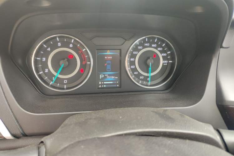 Used Soueast V5 Lingzhi 2015 Plus 1.5T CVT Intelligent Control Version Instrument Cluster