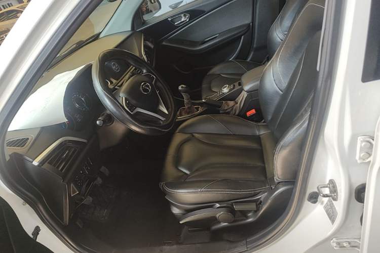 Used Soueast V5 Lingzhi 2015 Plus 1.5L Manual Escort Model Left Front Seat