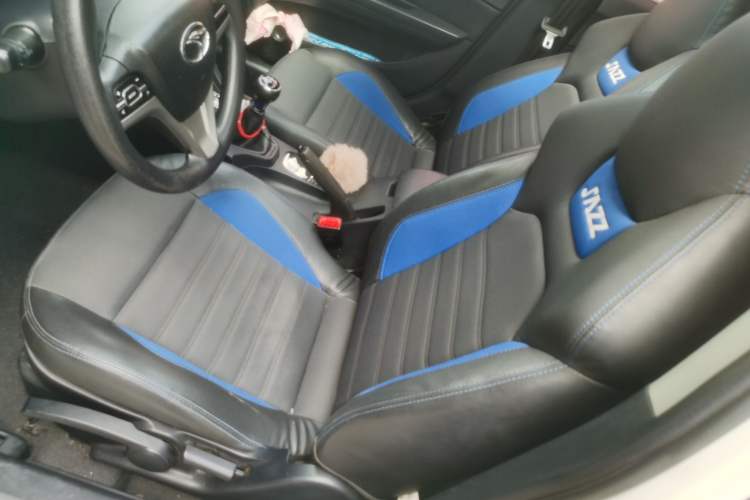 Used Soueast V5 Lingzhi 2015 1.5L Manual Jazz Edition Left Front Seat