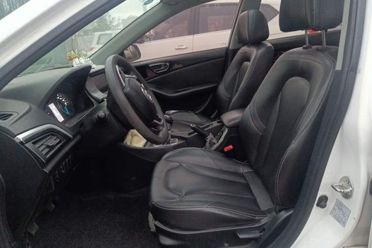 Used Soueast V5 Lingzhi 2015 Plus 1.5L Manual Smart Edition Left Front Seat