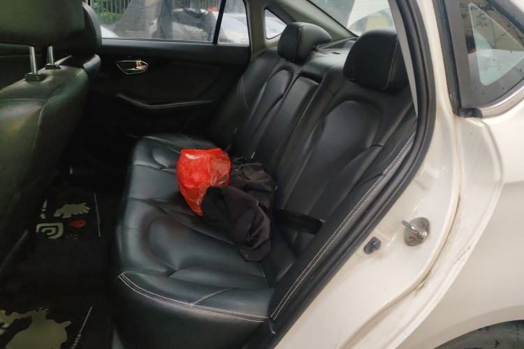 Used Soueast V5 Lingzhi 2015 Plus 1.5L Manual ZhiZun Version Left Rear Seat