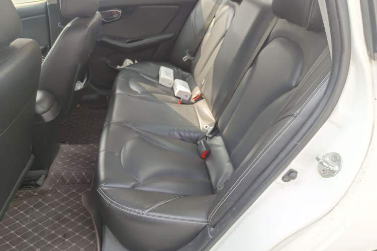 Used Soueast V5 Lingzhi 2015 Plus 1.5L Manual Smart Edition Left Rear Seat
