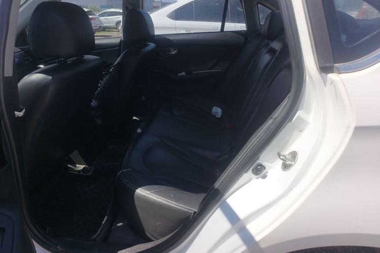 Used Soueast V5 Lingzhi 2015 Plus 1.5L Manual ZhiZun Version Left Rear Seat