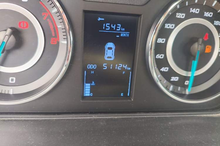 Used Soueast V5 Lingzhi 2015 Plus 1.5L Manual Smart Edition Odometer Close Up